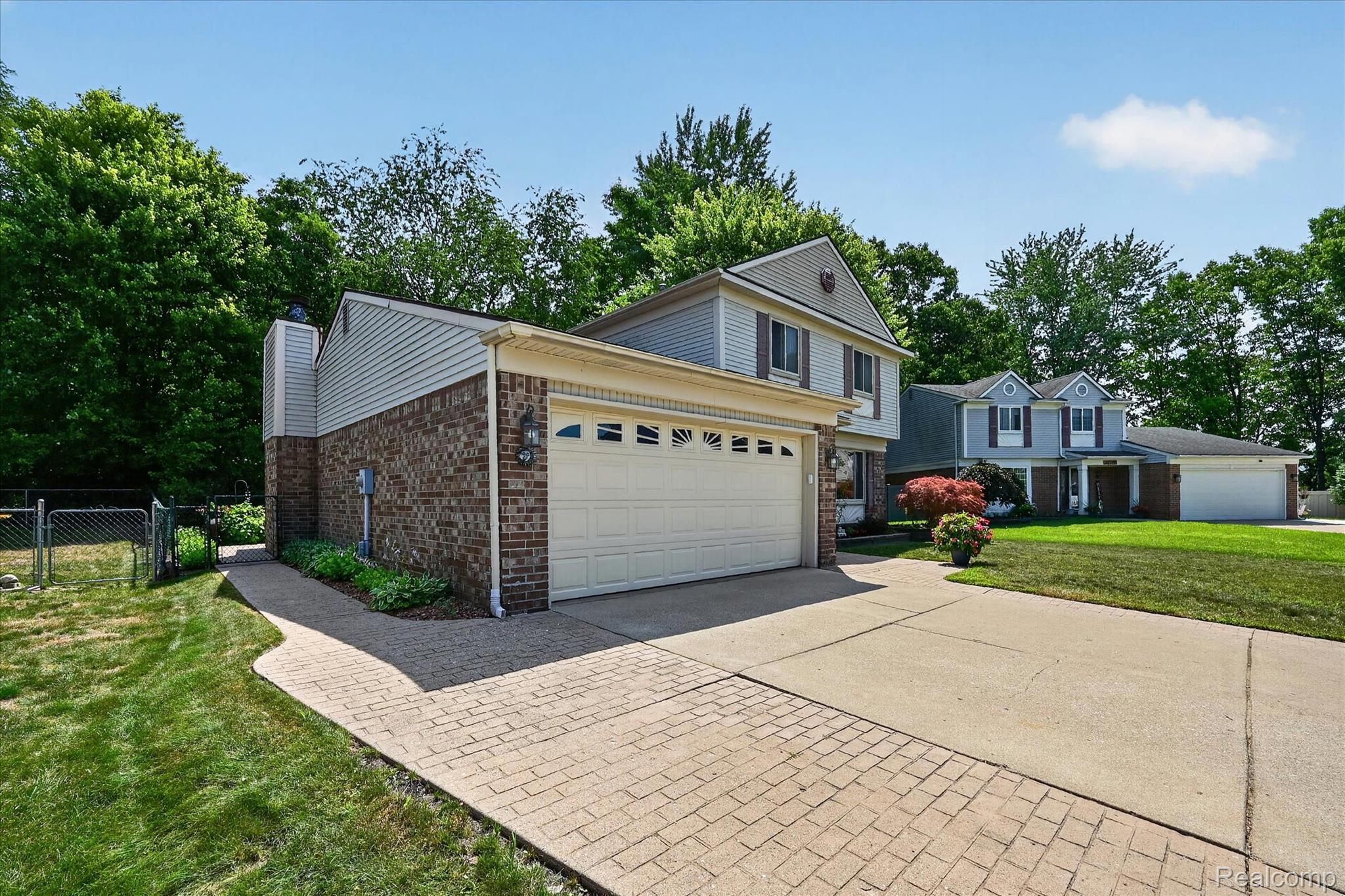 22757 Forestbrook Lane