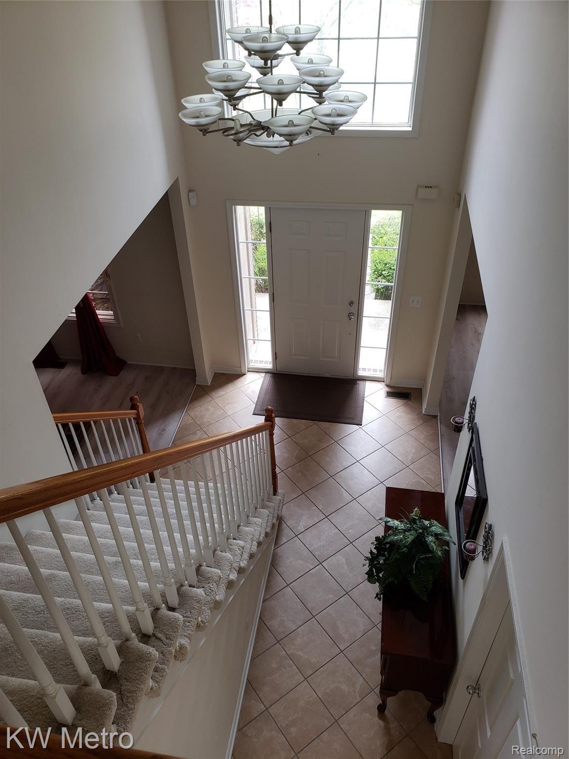 1227 LETICA Drive