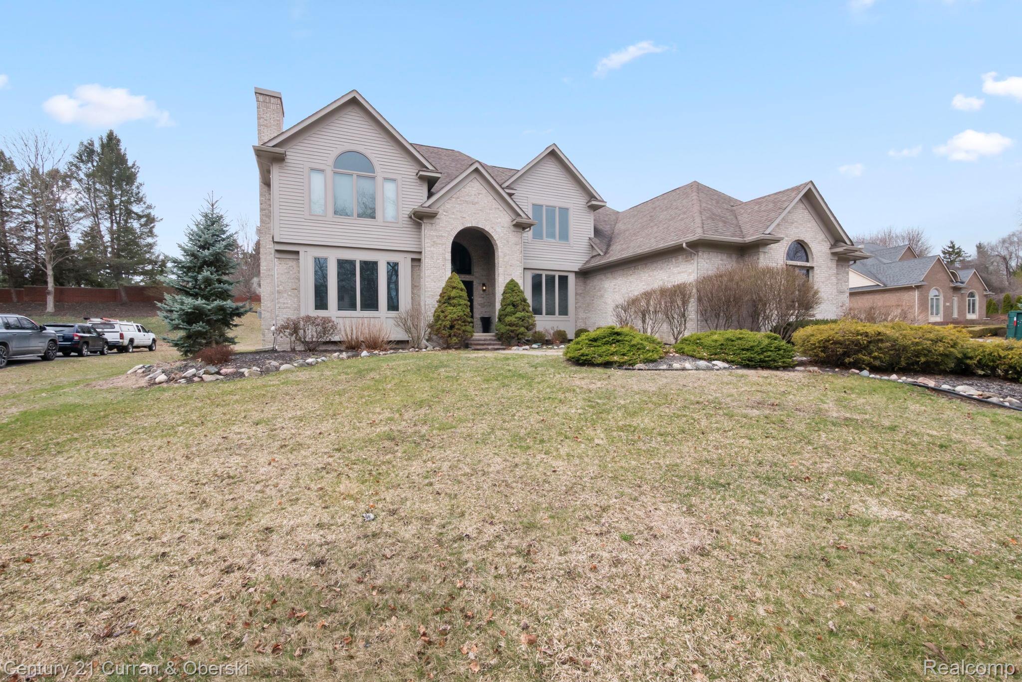 18489 Fox Hollow Court