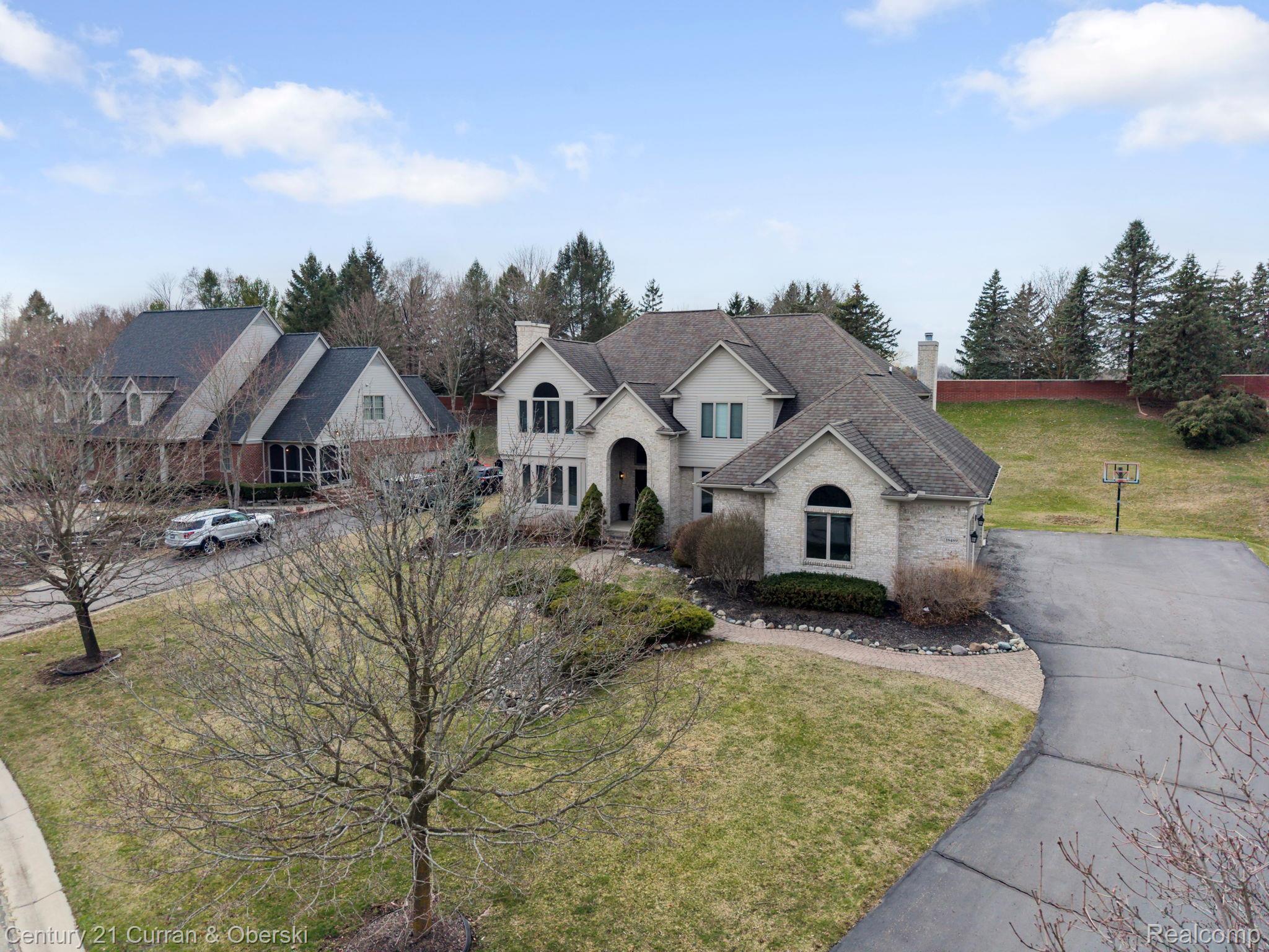 18489 Fox Hollow Court