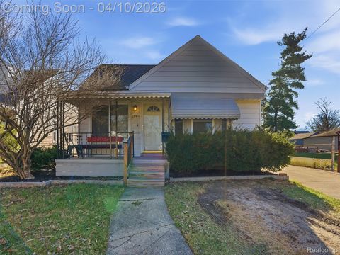19470 Woodworth Redford Charter Township MI 48240