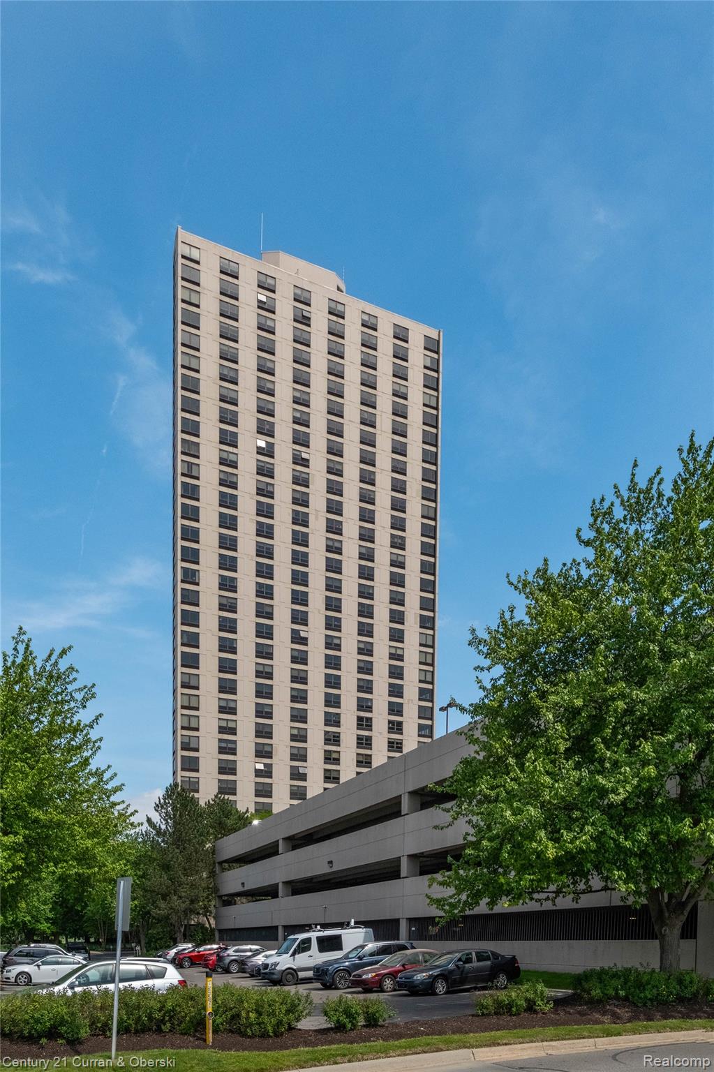5000 Town Center 1606