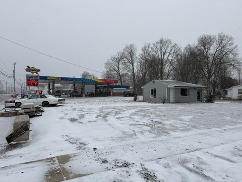 102 N Lincoln Avenue Three Rivers City MI 49093