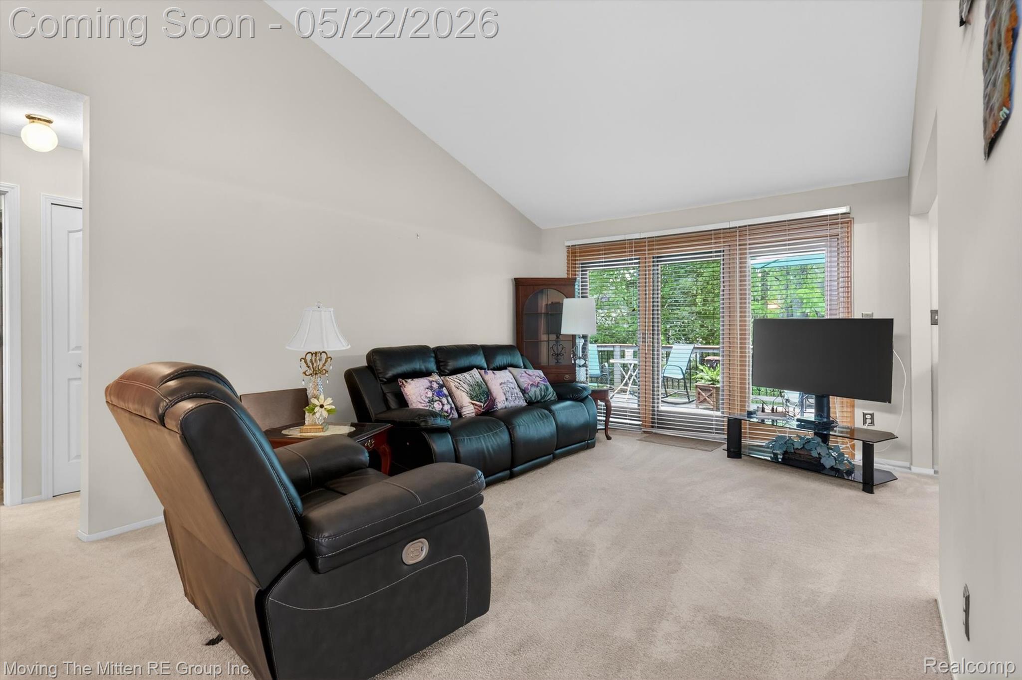 953 N Newburgh Road