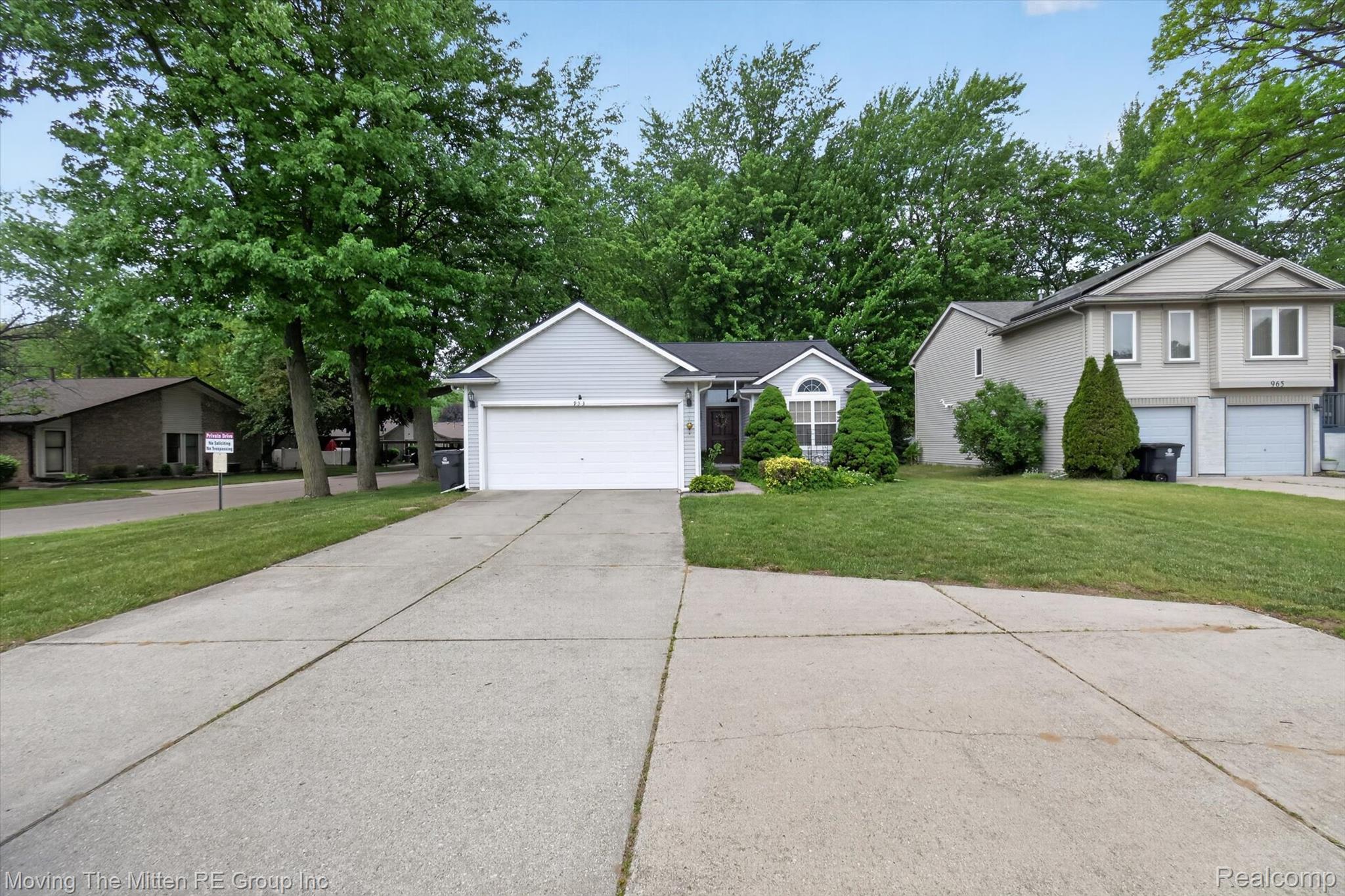953 N Newburgh Road