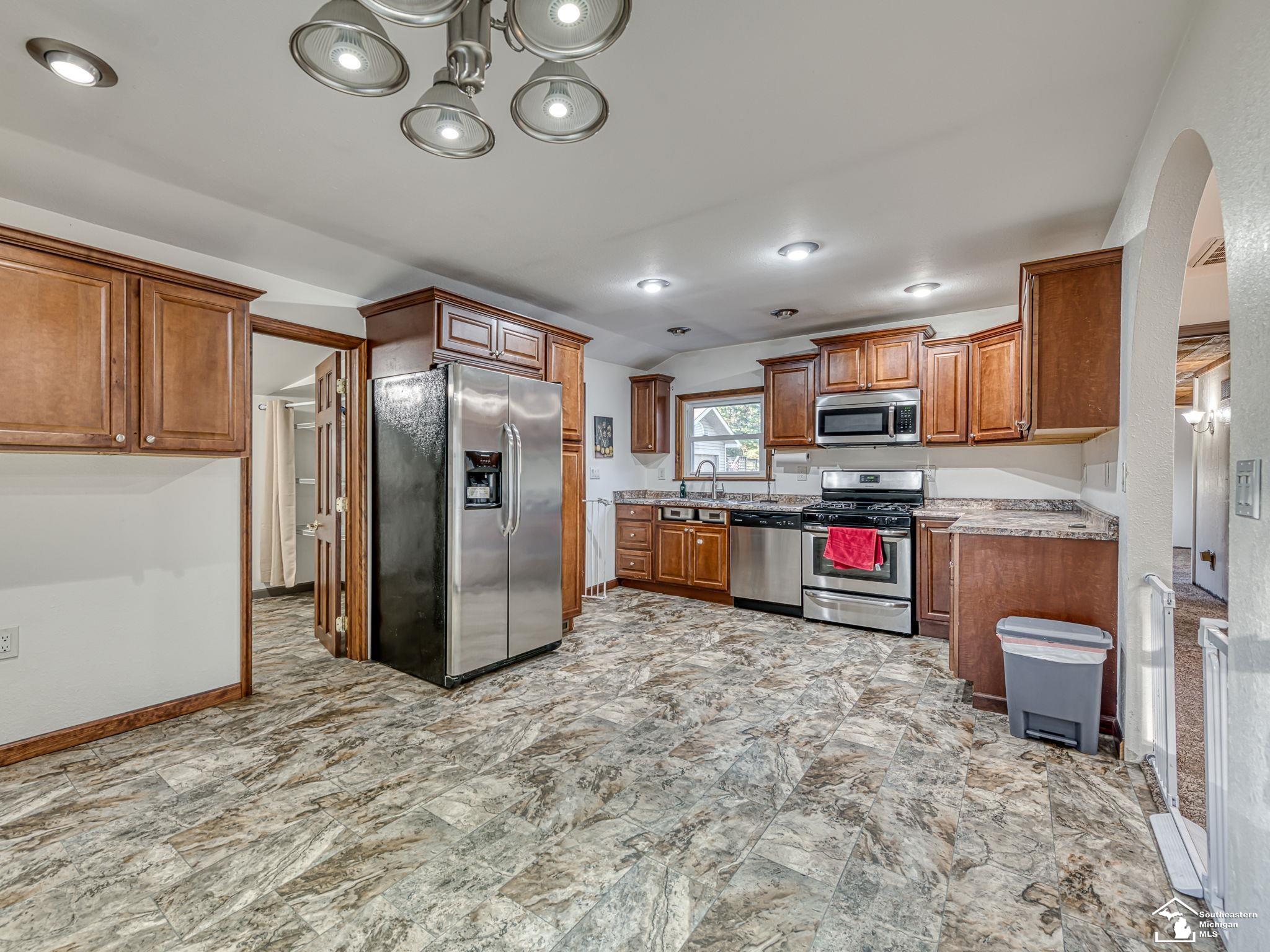 3501 W Erie Road