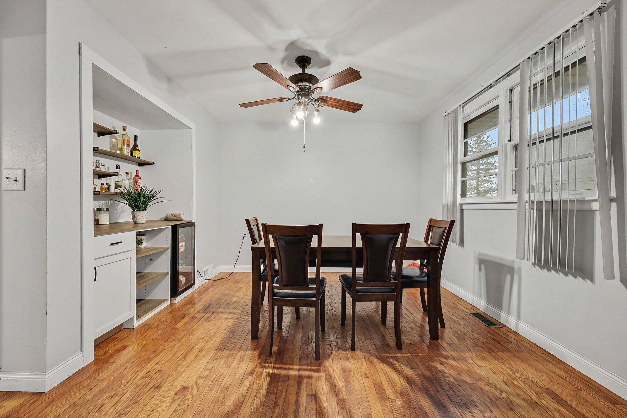 2463 Kinney Avenue NW