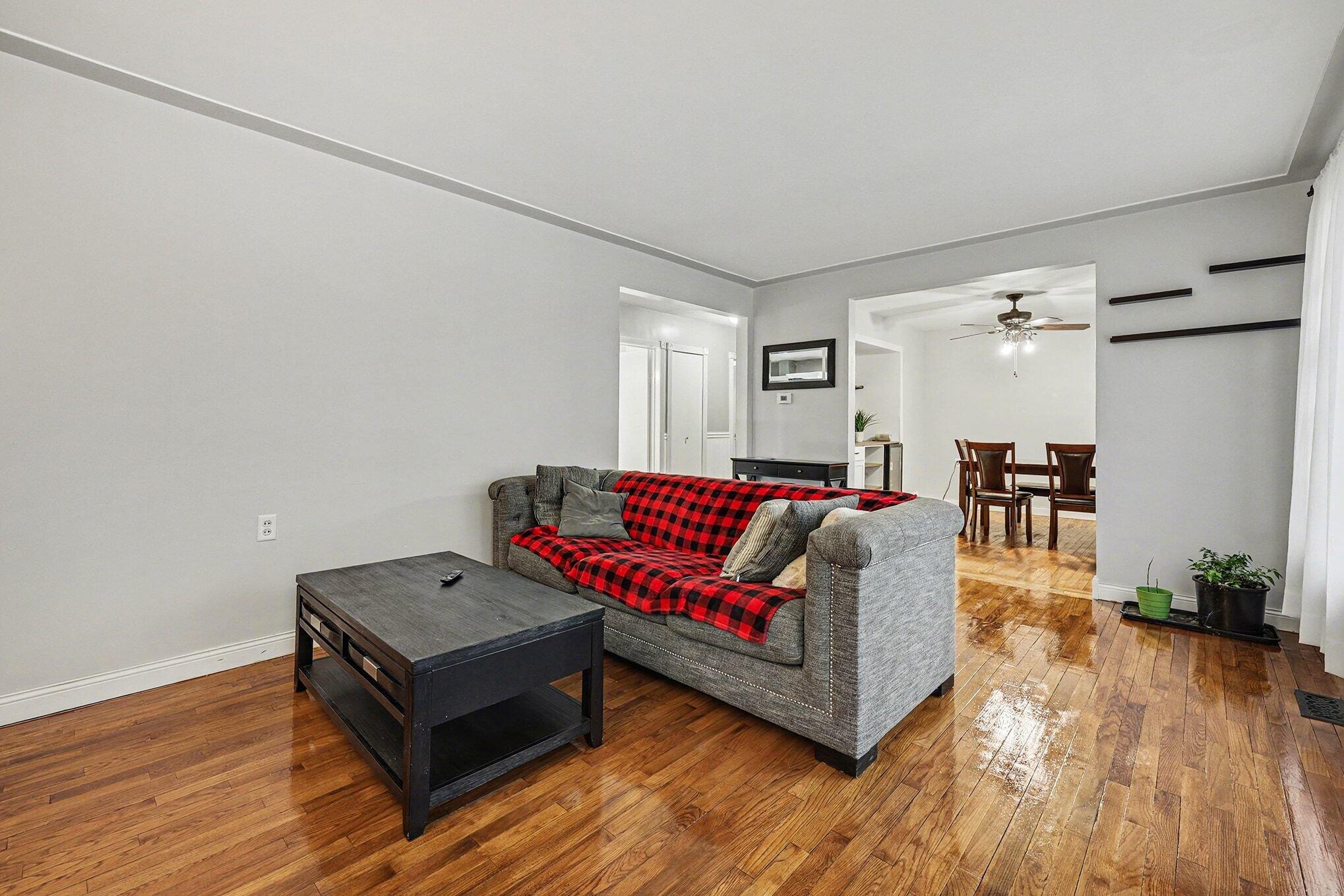 2463 Kinney Avenue NW