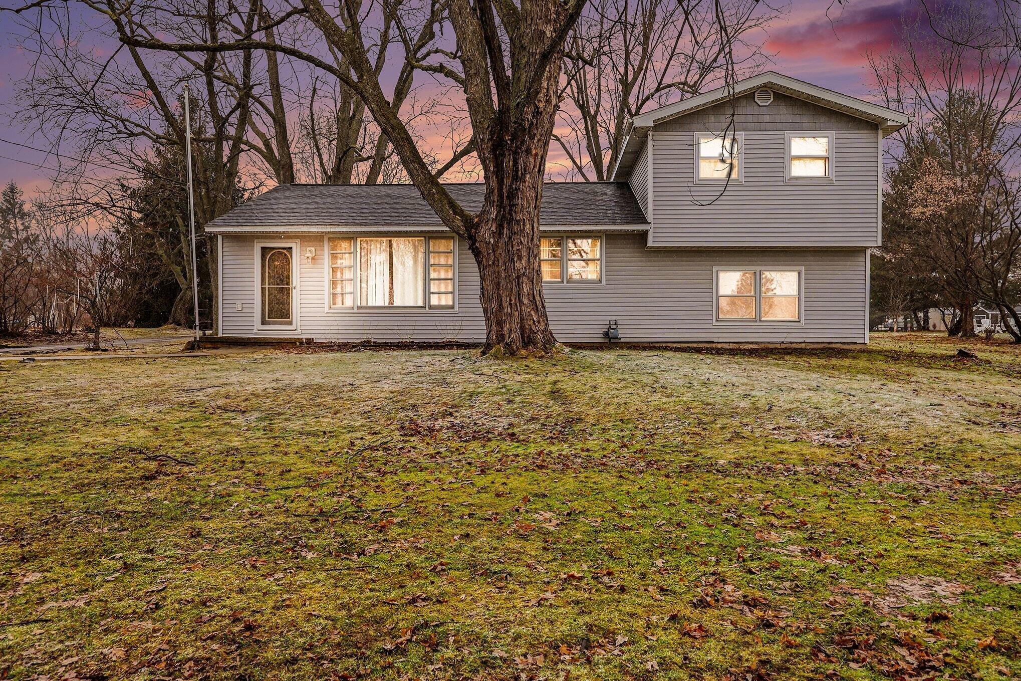 2463 Kinney Avenue NW