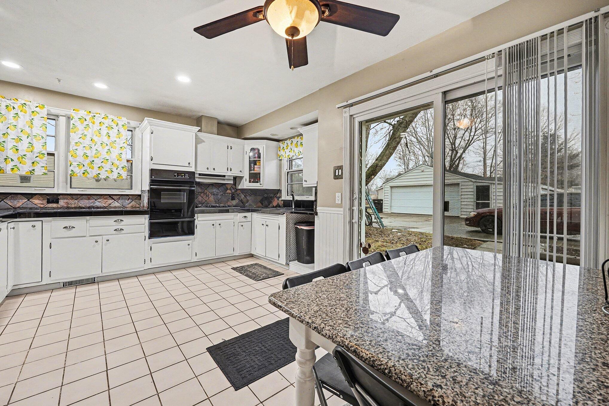 2463 Kinney Avenue NW