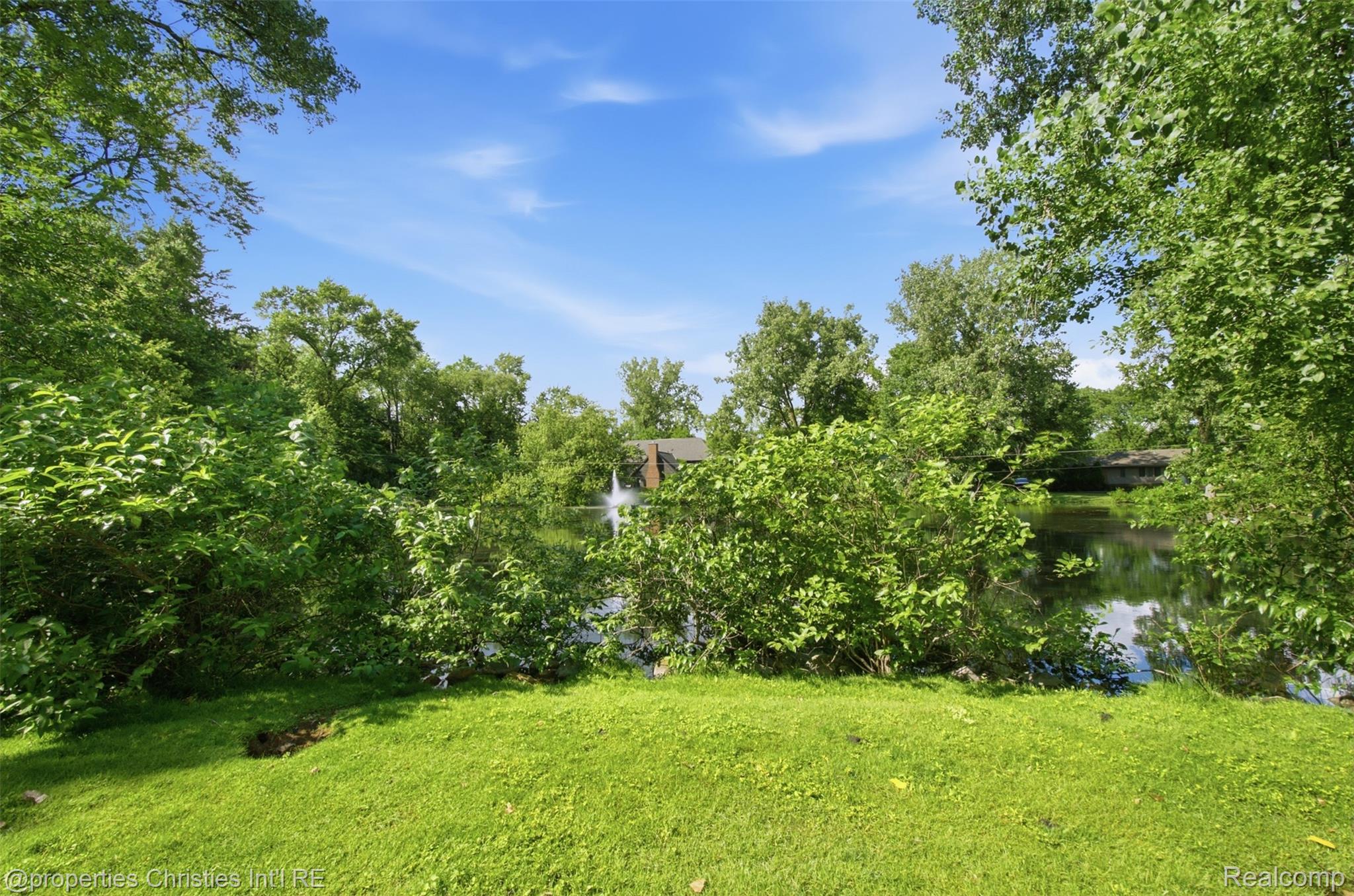 25310 Canterbury Road