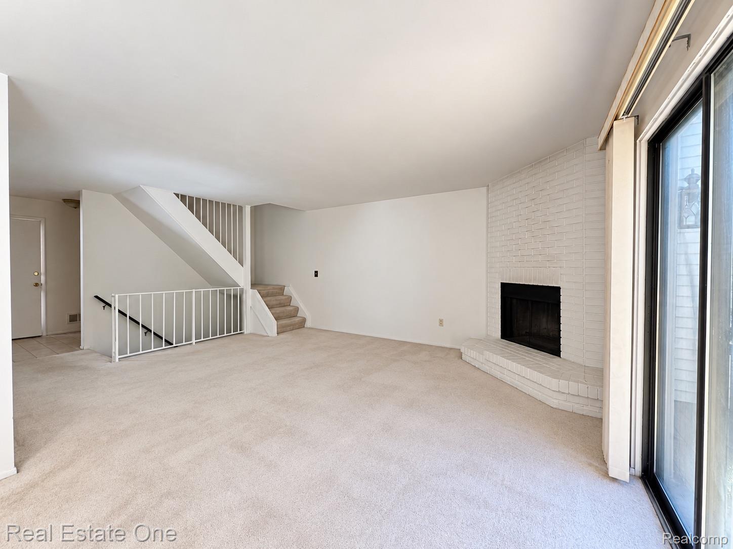 1004 Willow Grove Court