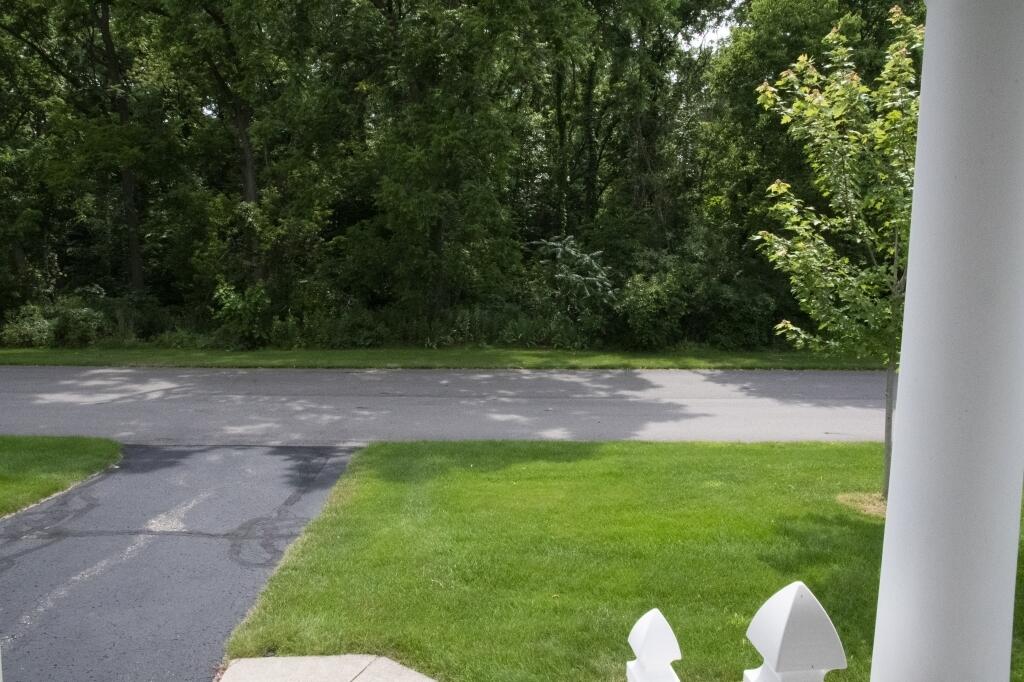 303 Shoreside South Drive SE