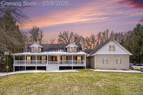 11661 Shaffer Road Springfield Charter Township MI 48350