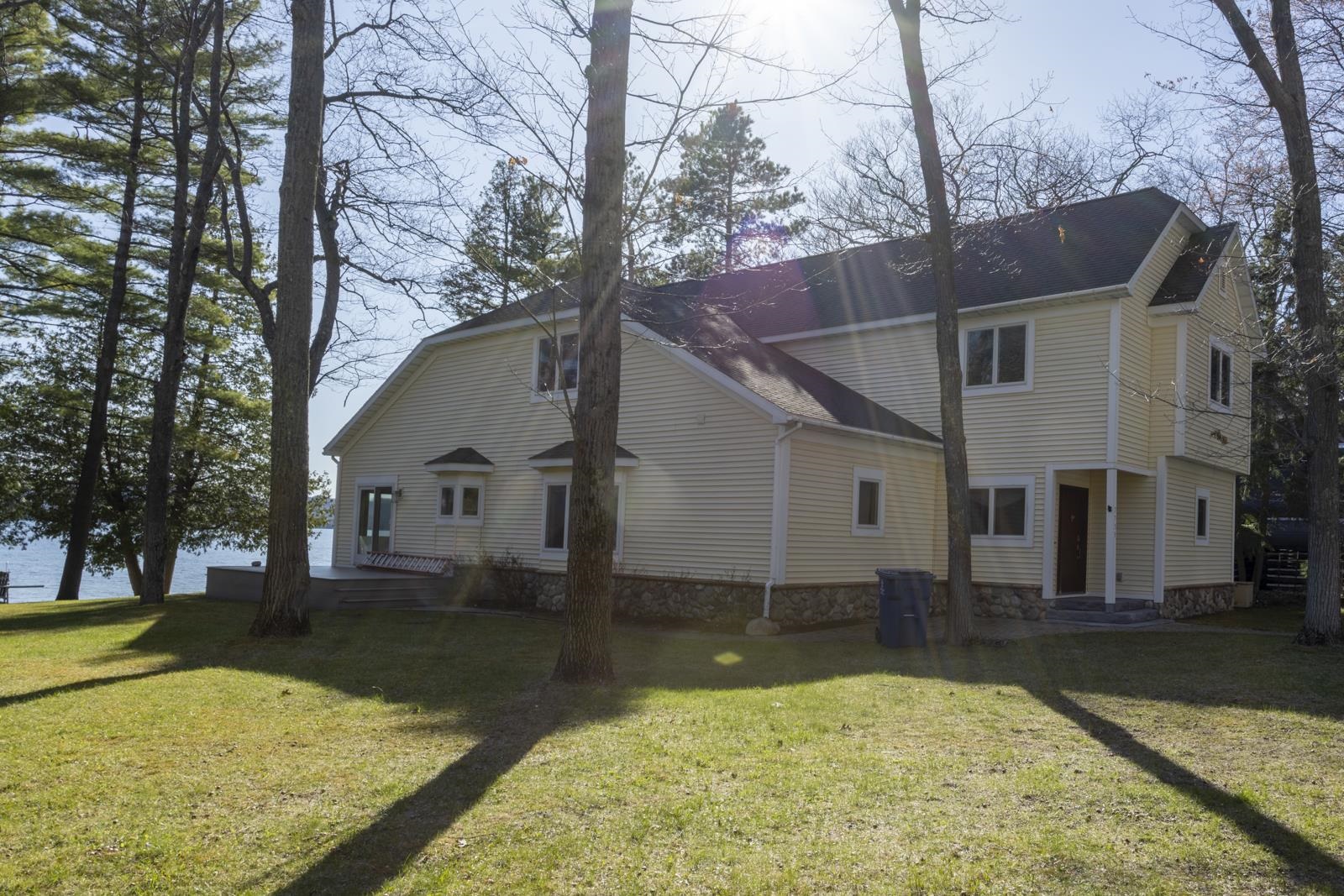 7753 & 7754 Woodland Drive