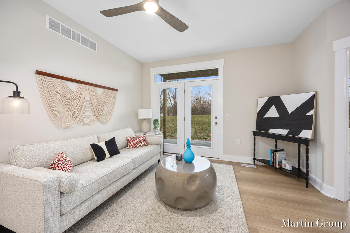 2247 Watertown Way NE