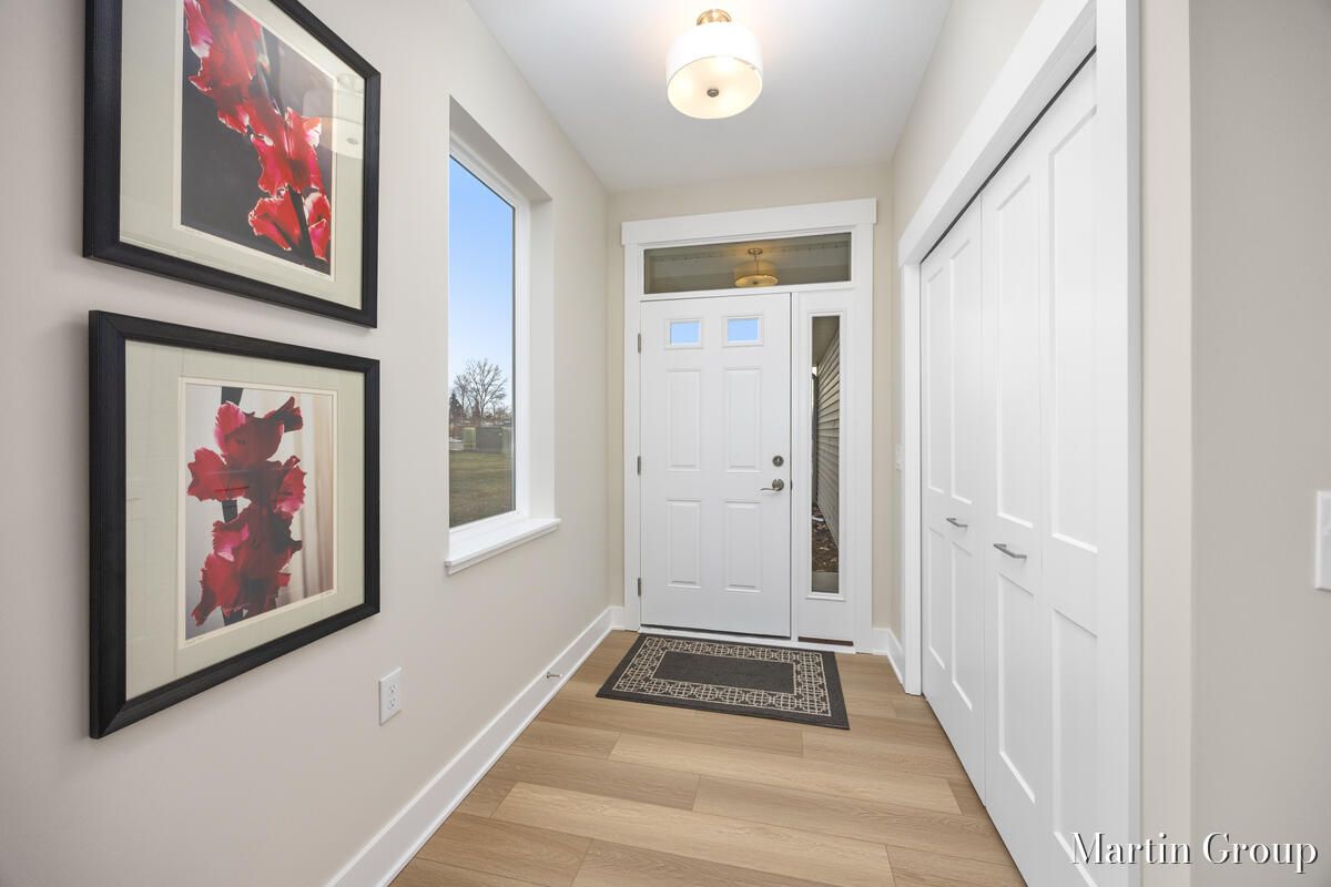 2247 Watertown Way NE