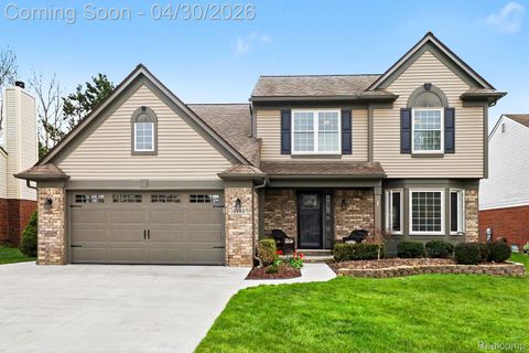 6883 Essex Court Waterford Charter Township MI 48327