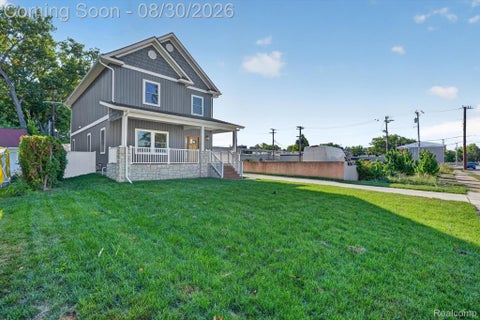 Tiny photo for 1820 Robina Avenue, Berkley City, MI 48072 (MLS # 20261069426)