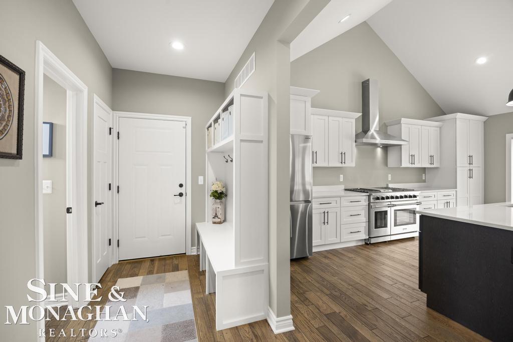 2285 White Hawk Trl Road