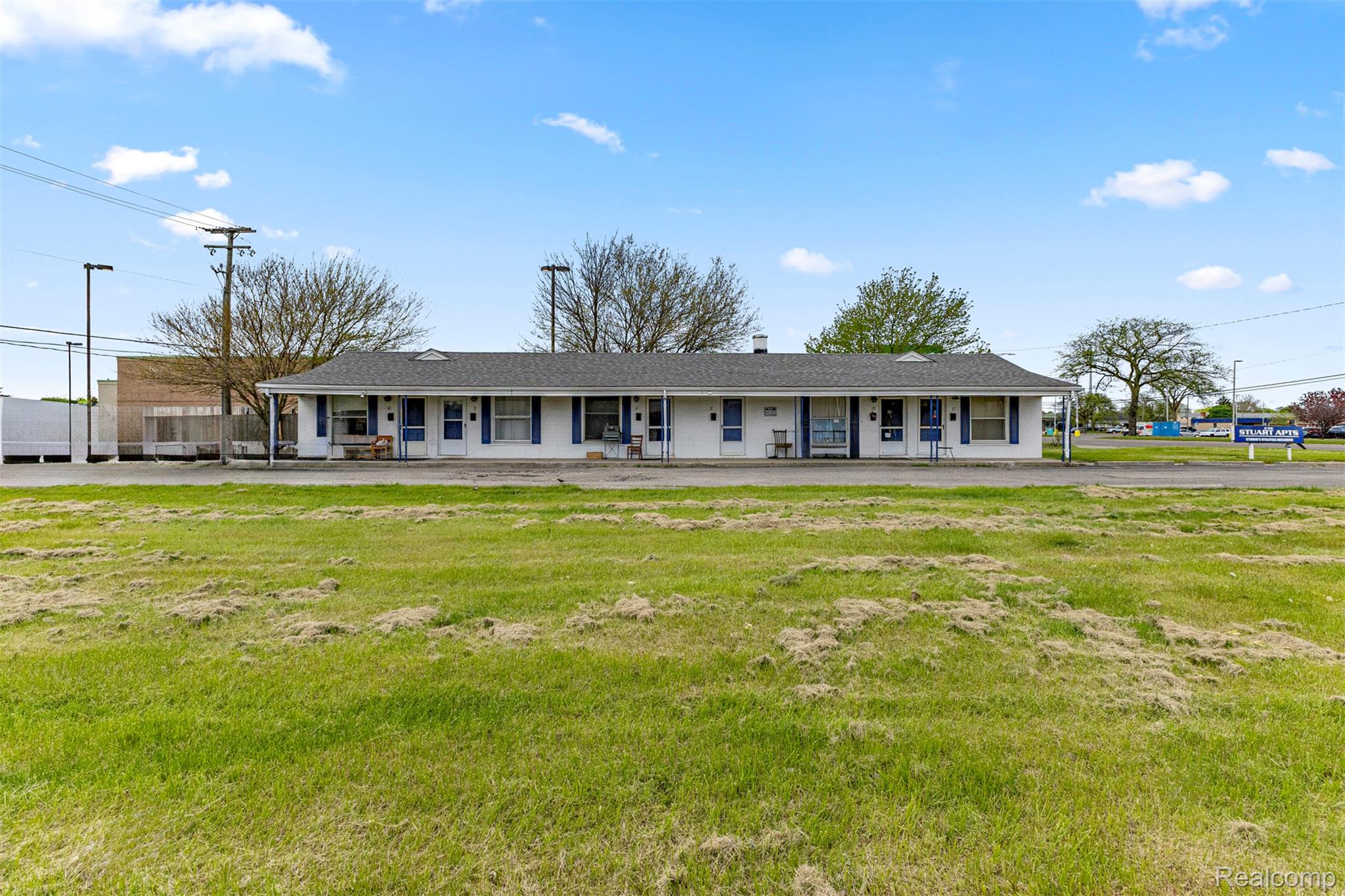228 Inkster Road