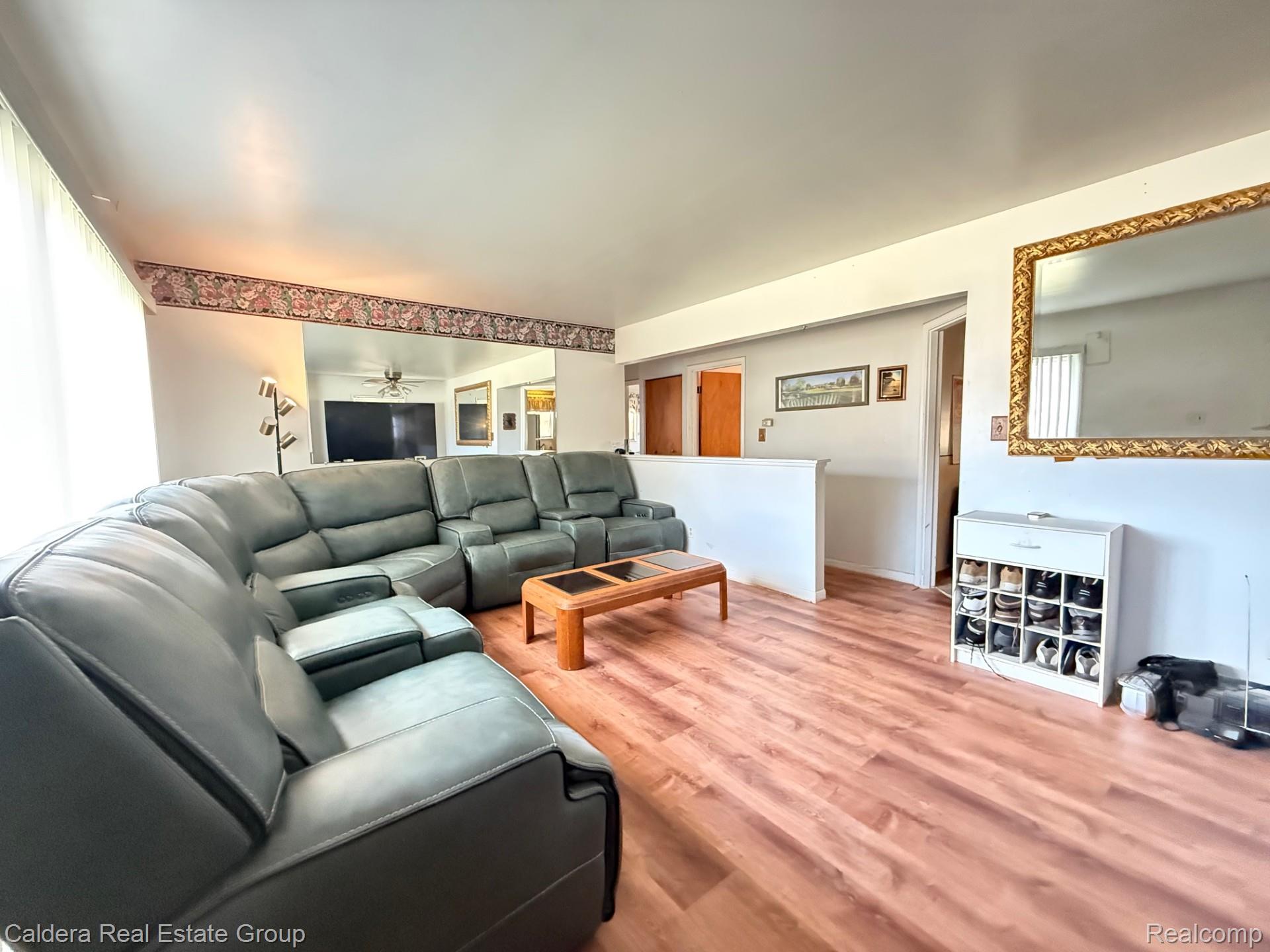 338 Sonia Avenue