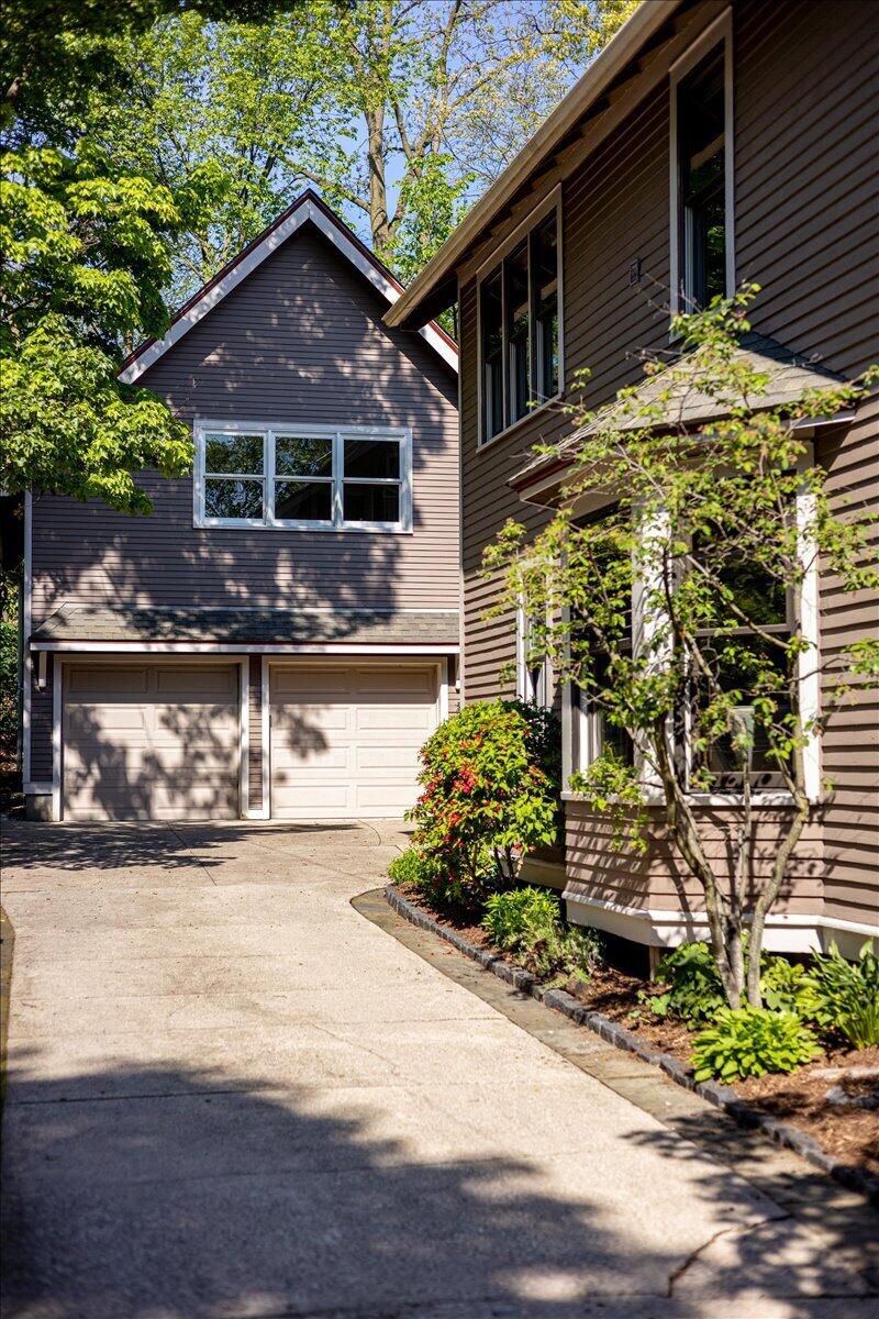 628 3rd Street