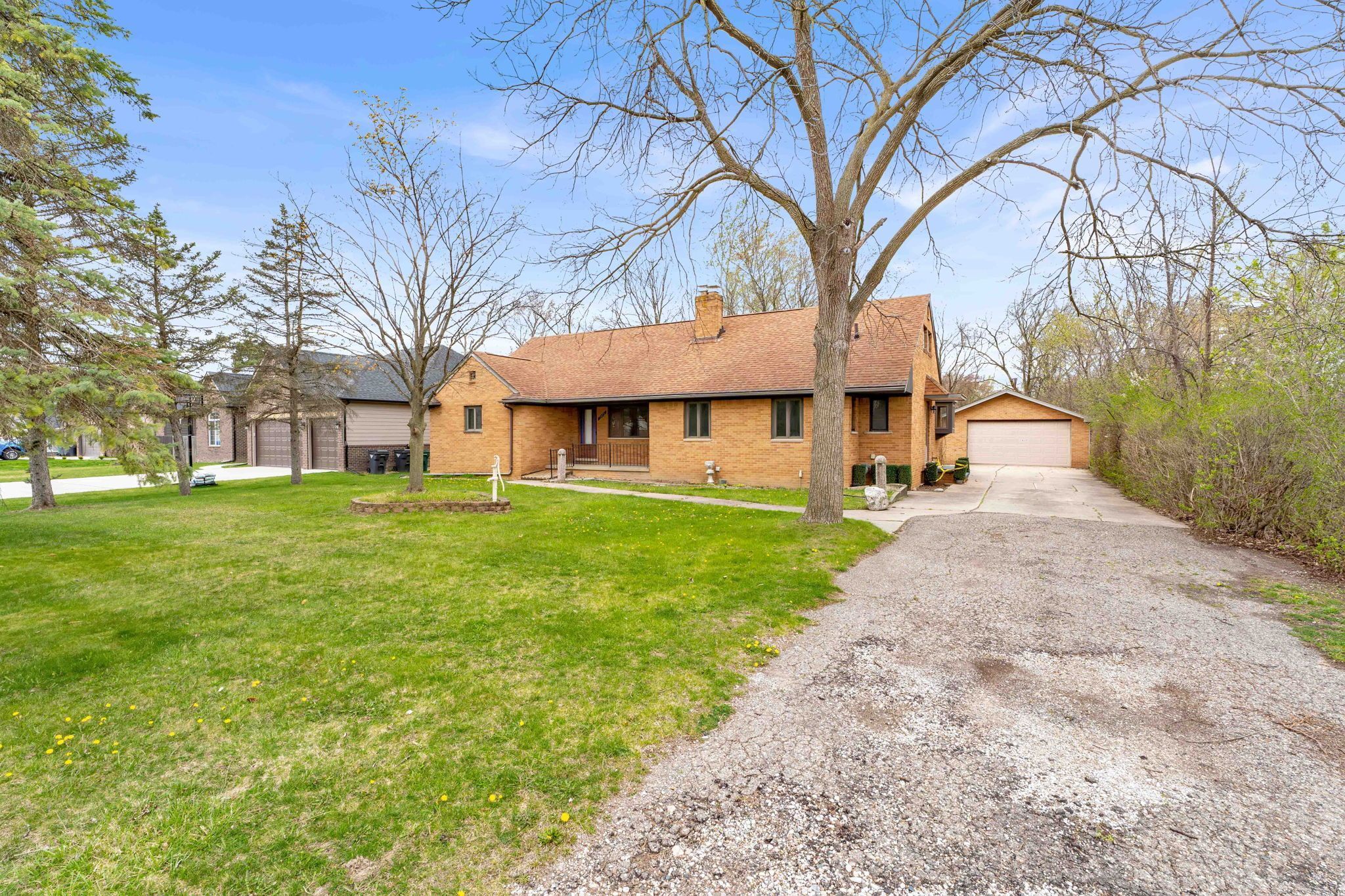 2927 DASHWOOD Drive