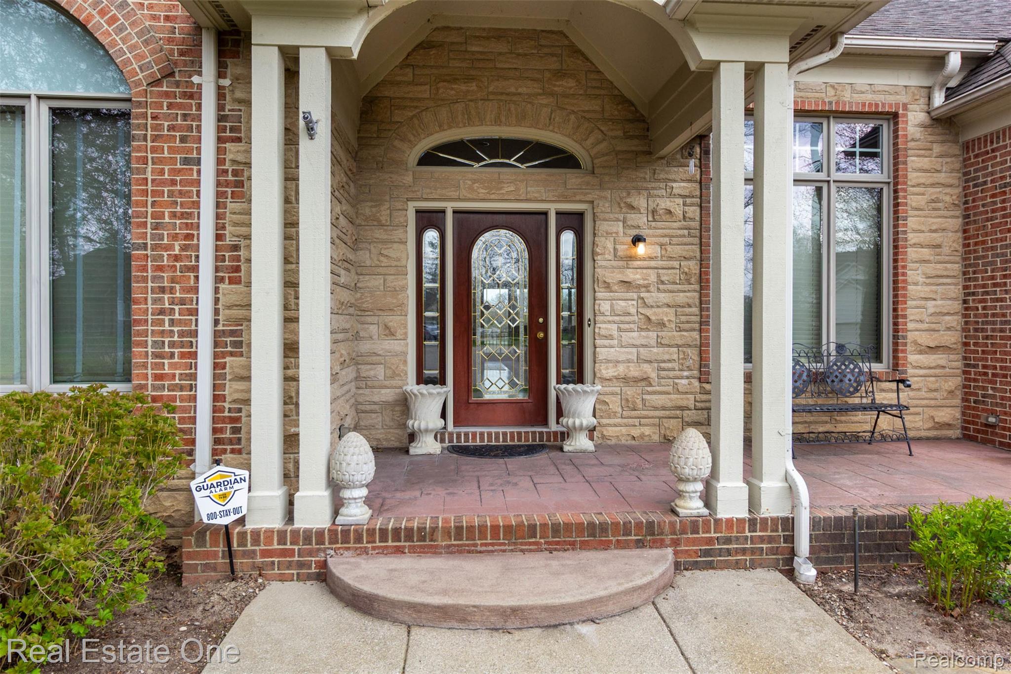 10215 Mill Pointe Drive