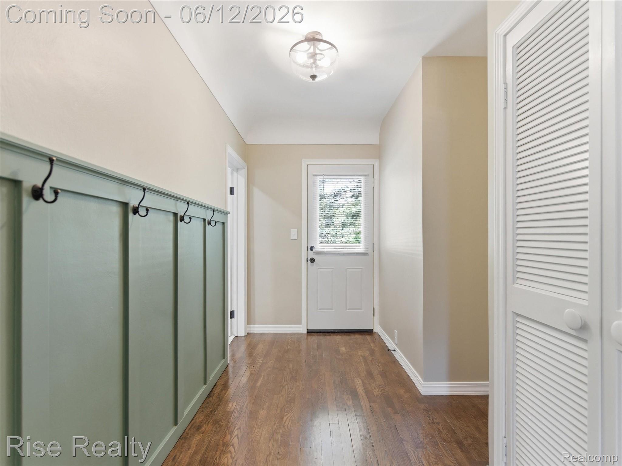 2449 N Genesee Road