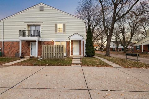 24623 Spring Lane Harrison Charter Township MI 48045