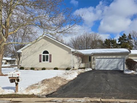 11641 Hawthorne Glen Drive Grand Blanc City MI 48439