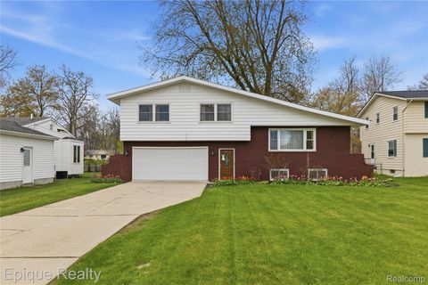 3127 W Woodland Drive Port Huron City MI 48060