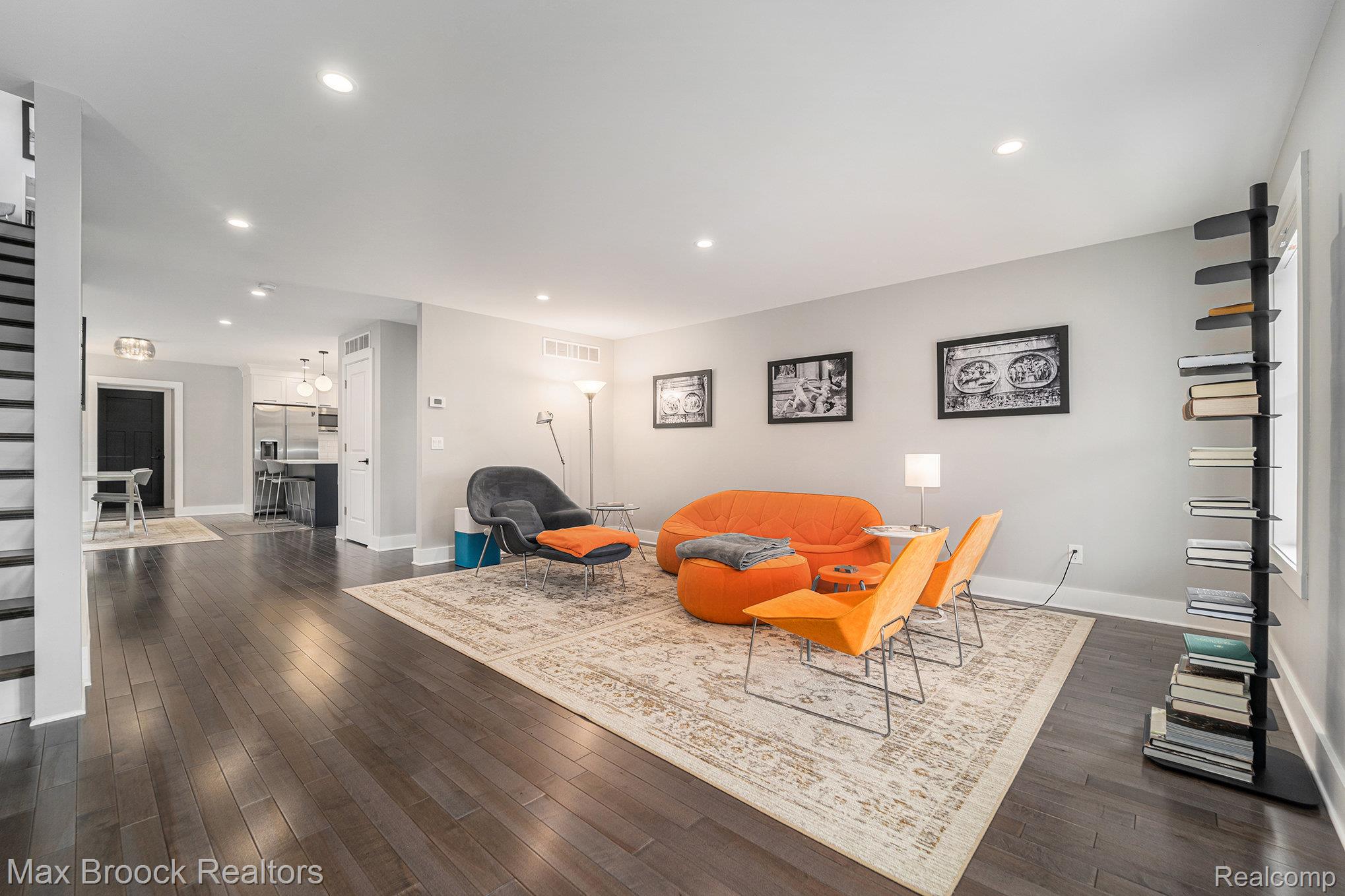 112 N Alexander Avenue