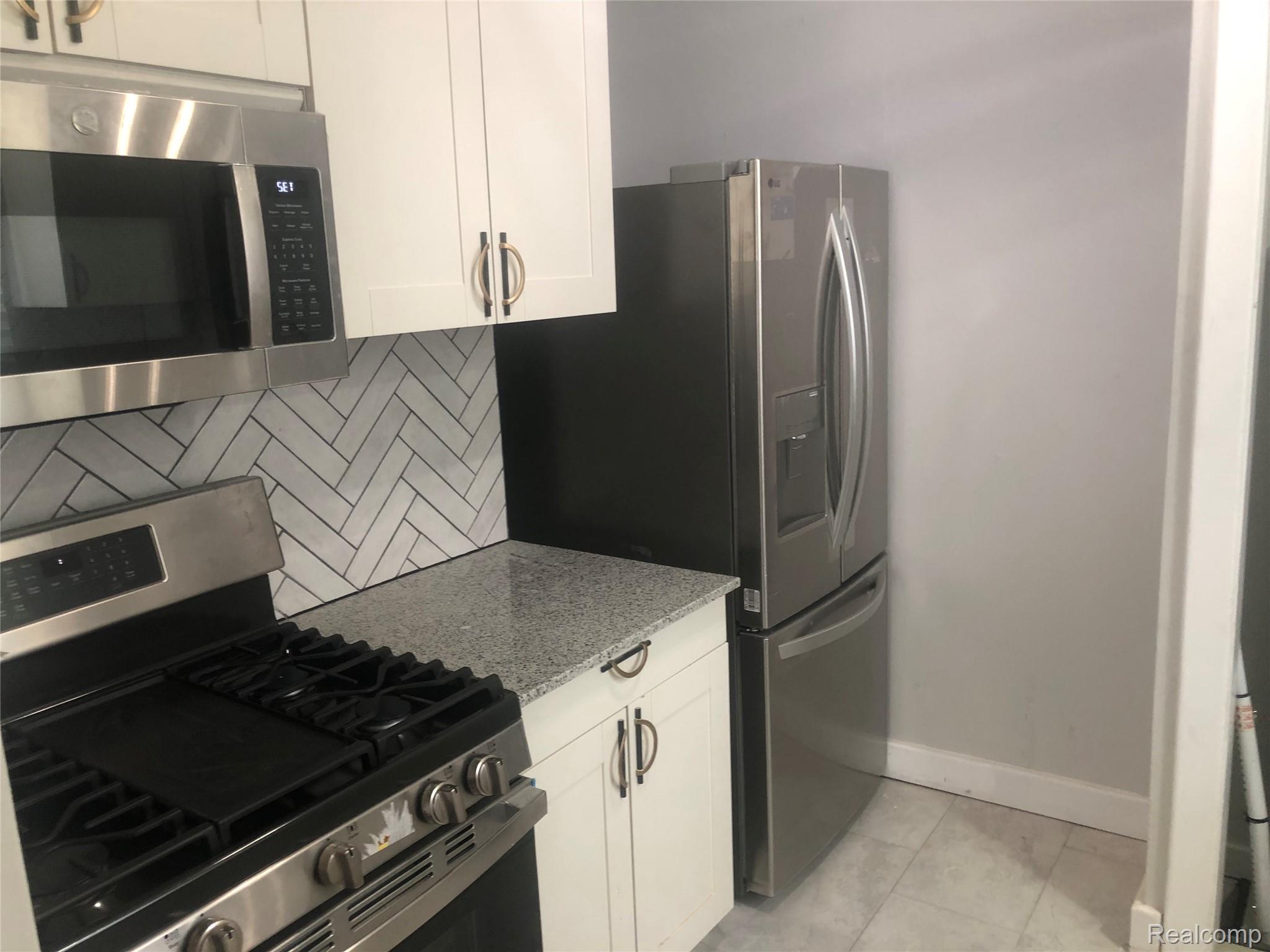 Detroit City, Michigan 48219, United States, 3 Bedrooms Bedrooms, ,1 BathroomBathrooms,Residential,Active,185713