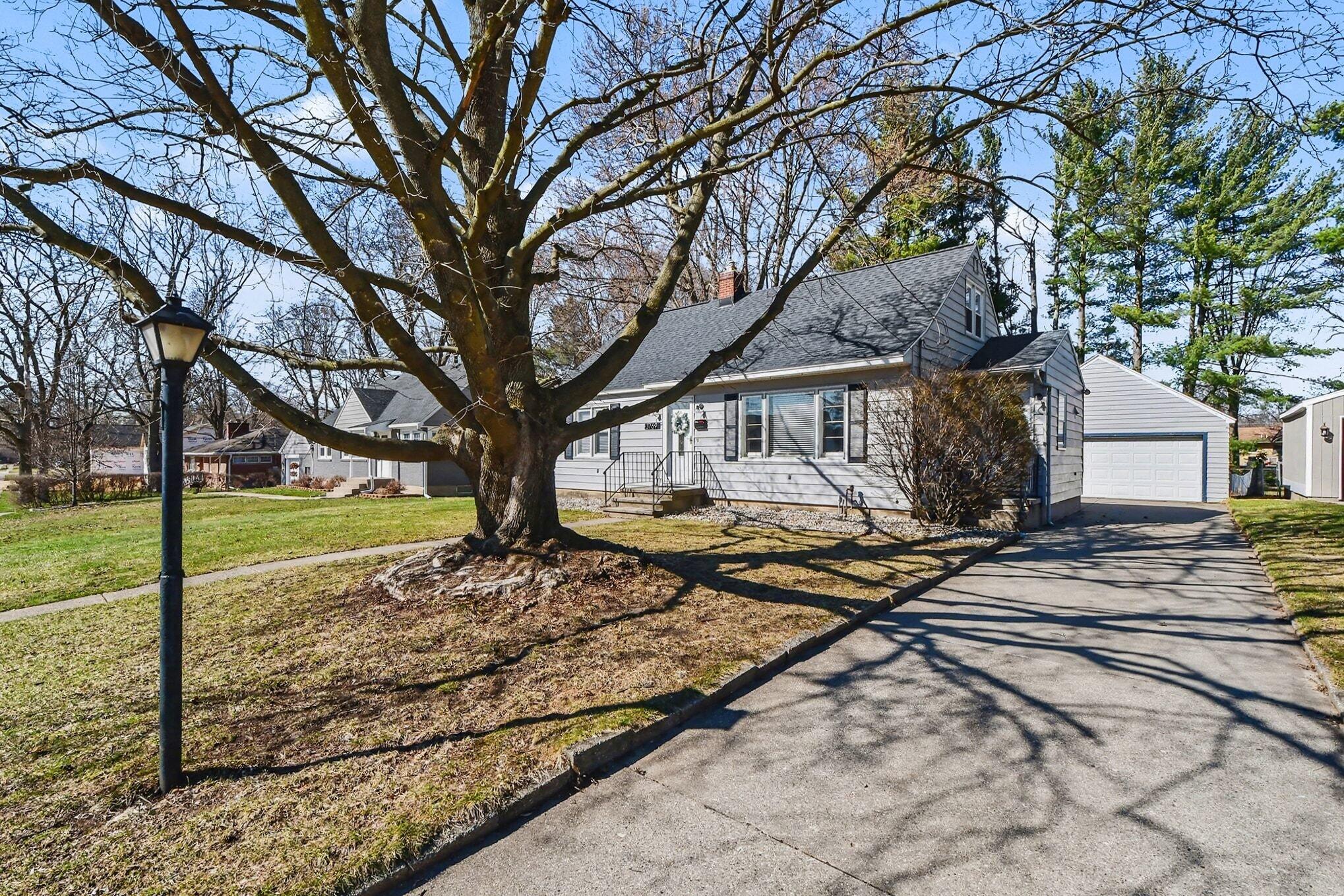 3769 Cheyenne Drive SW