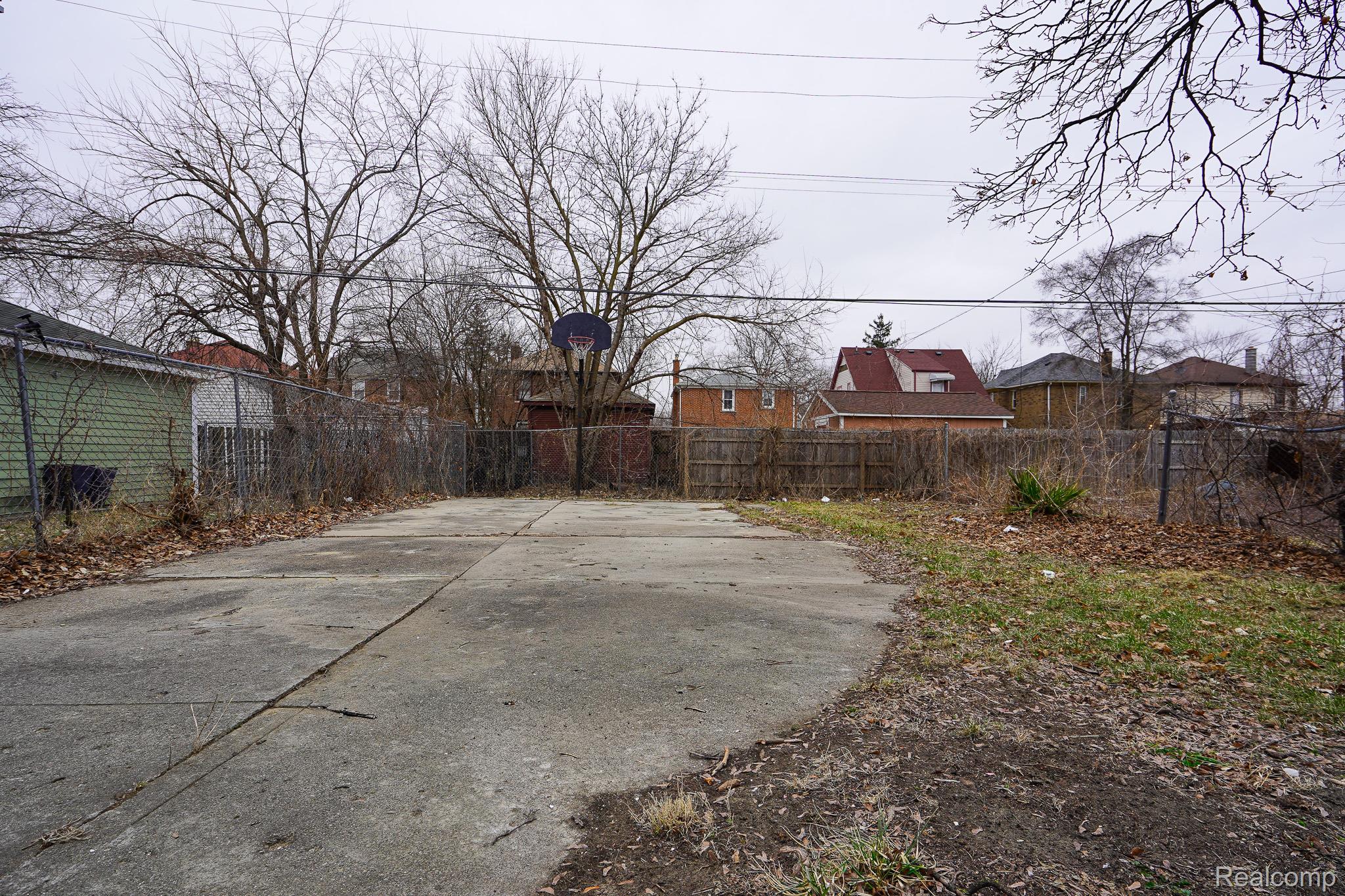 16219 Birwood Street