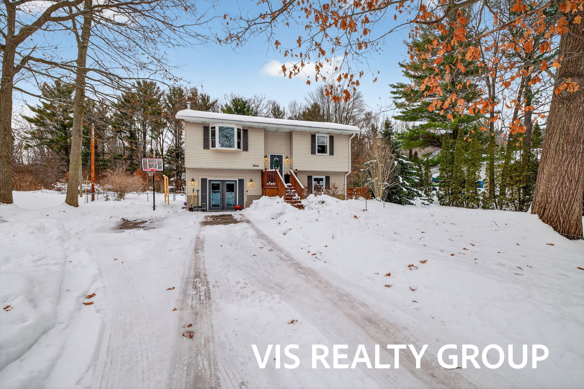 19210 Glendale Circle