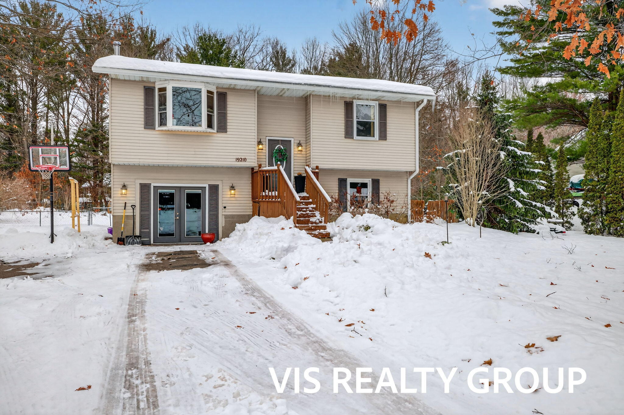 19210 Glendale Circle