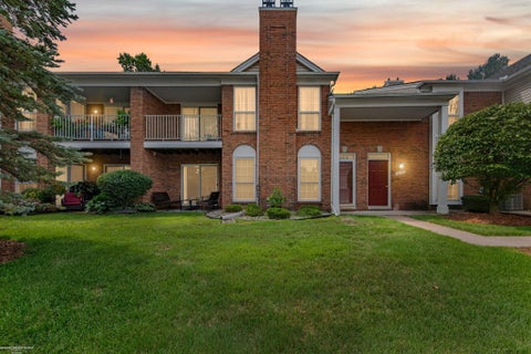 Photo of 52018 Heatherstone Avenue, Macomb Township, MI 48042 (MLS # 58050215431)