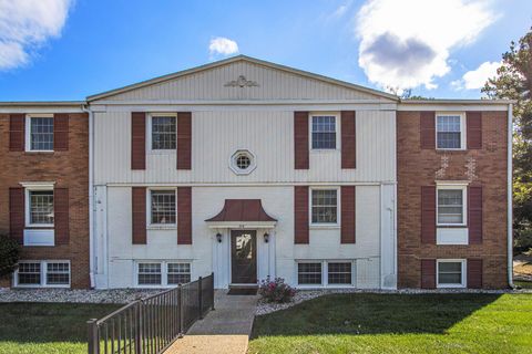 Photo of 714 Garland Circle #B, Kalamazoo City, MI 49008 (MLS # 66025051430)