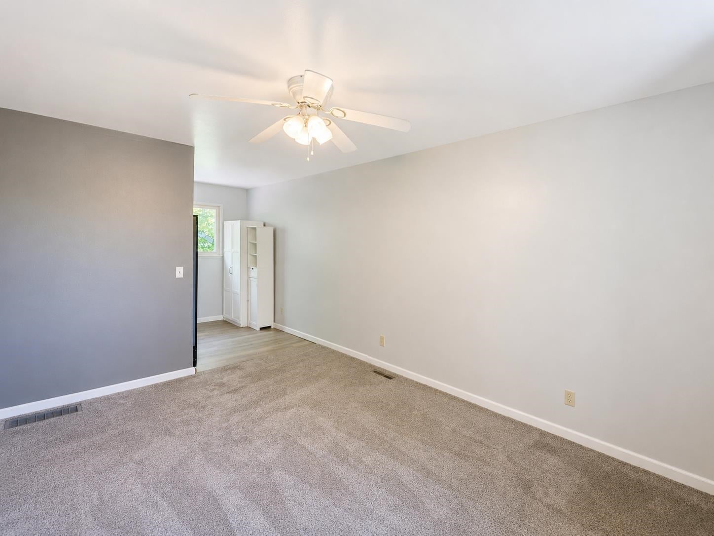 1712 Elm Street
