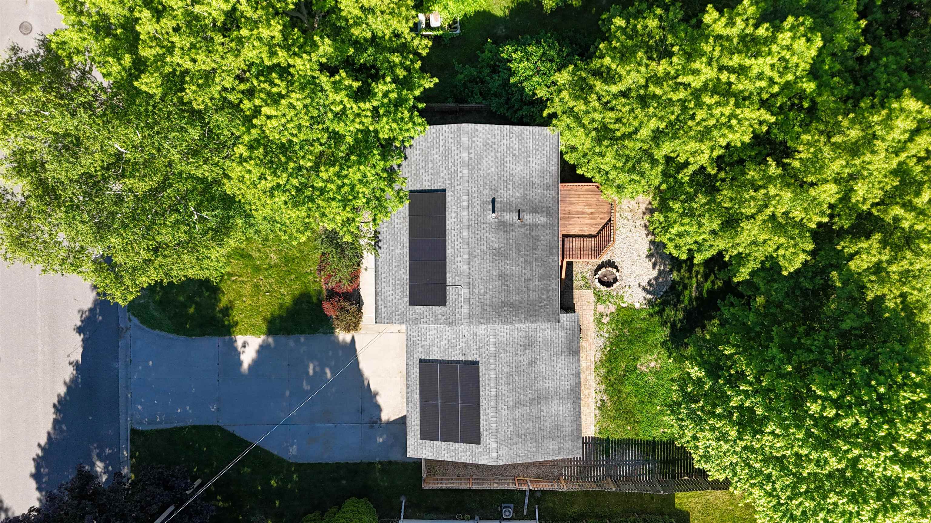 1712 Elm Street