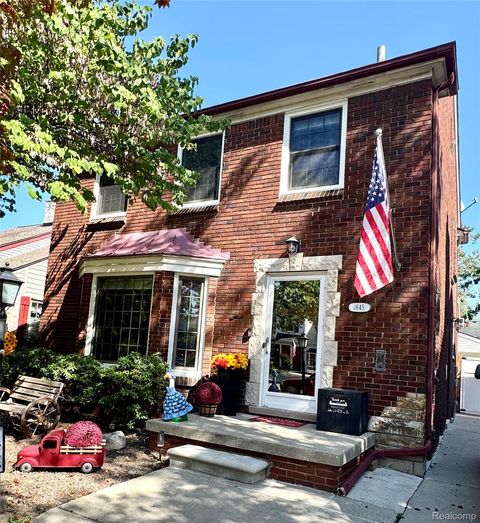 1645 22nd Street Wyandotte City MI 48192