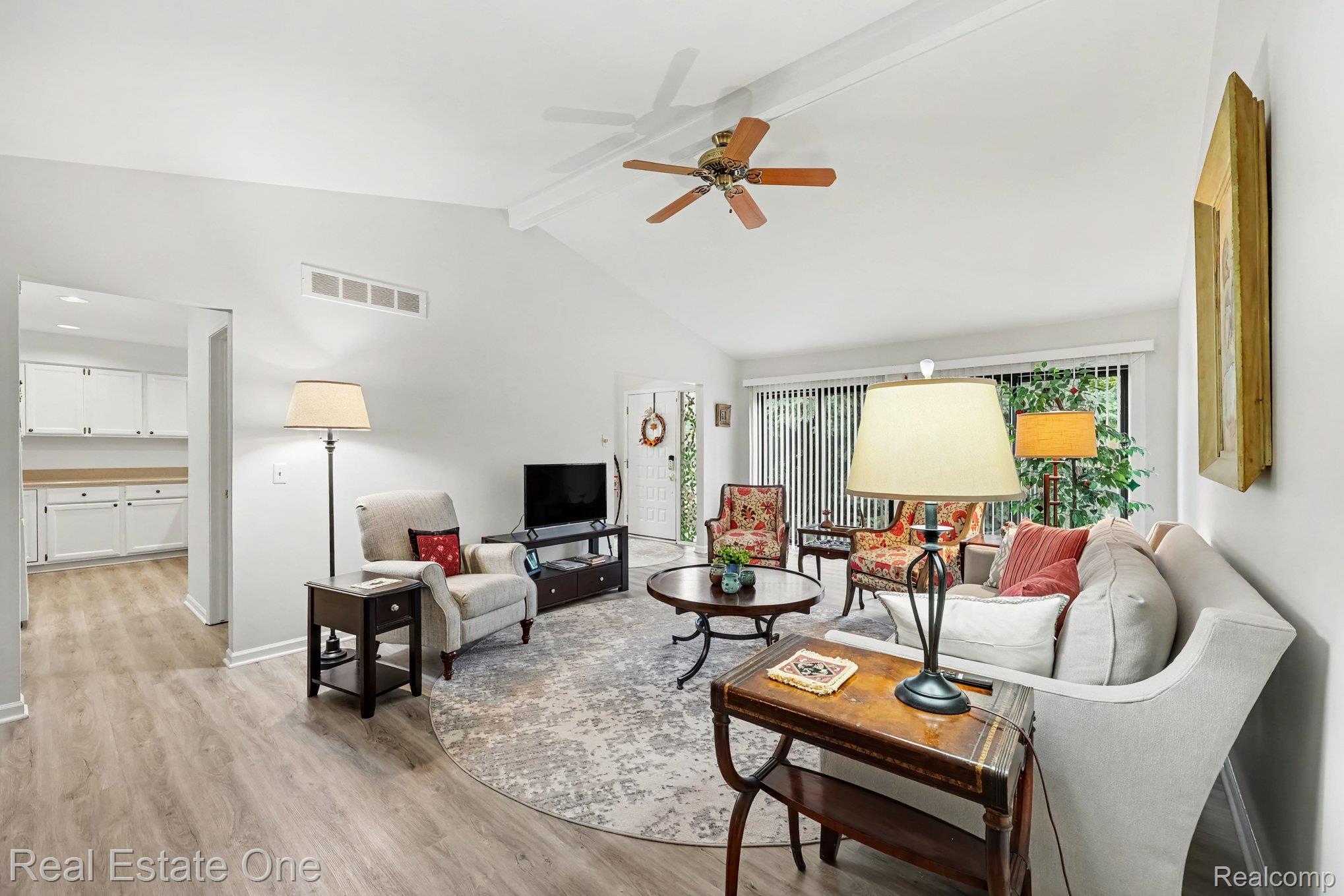 2193 London Bridge Drive