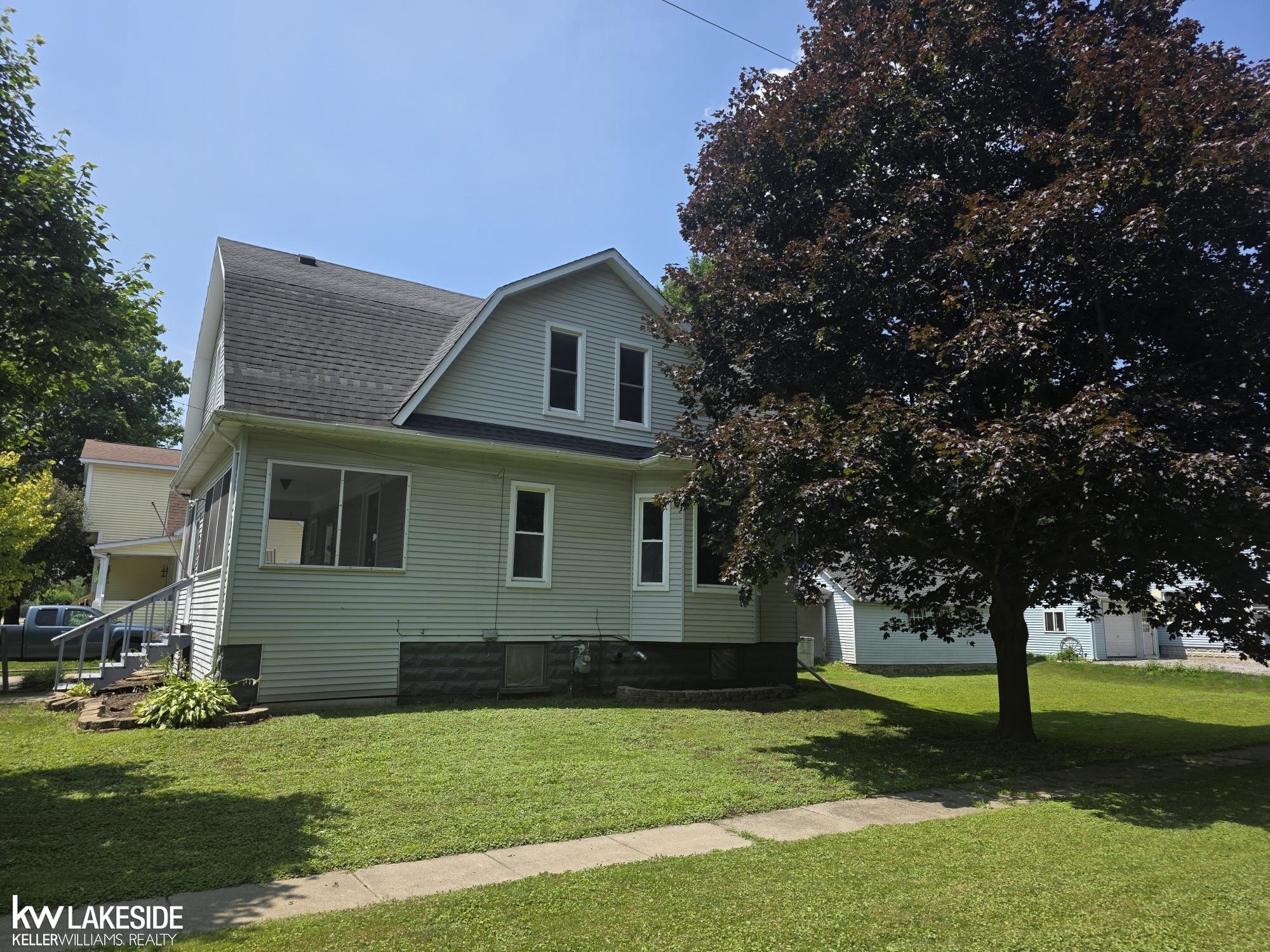 109 E Wood Street