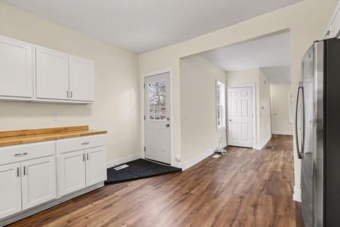 Tiny photo for 769 Catawba Avenue, Muskegon City, MI 49442 (MLS # 71026001854)