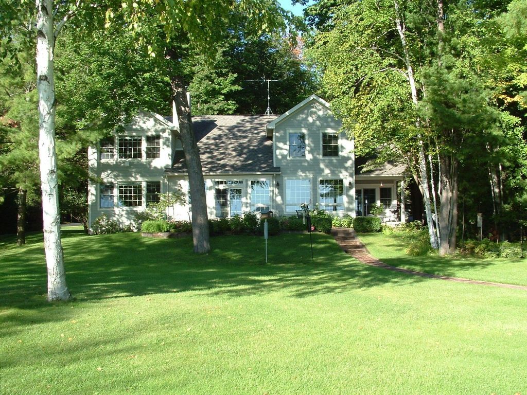 listing image 0