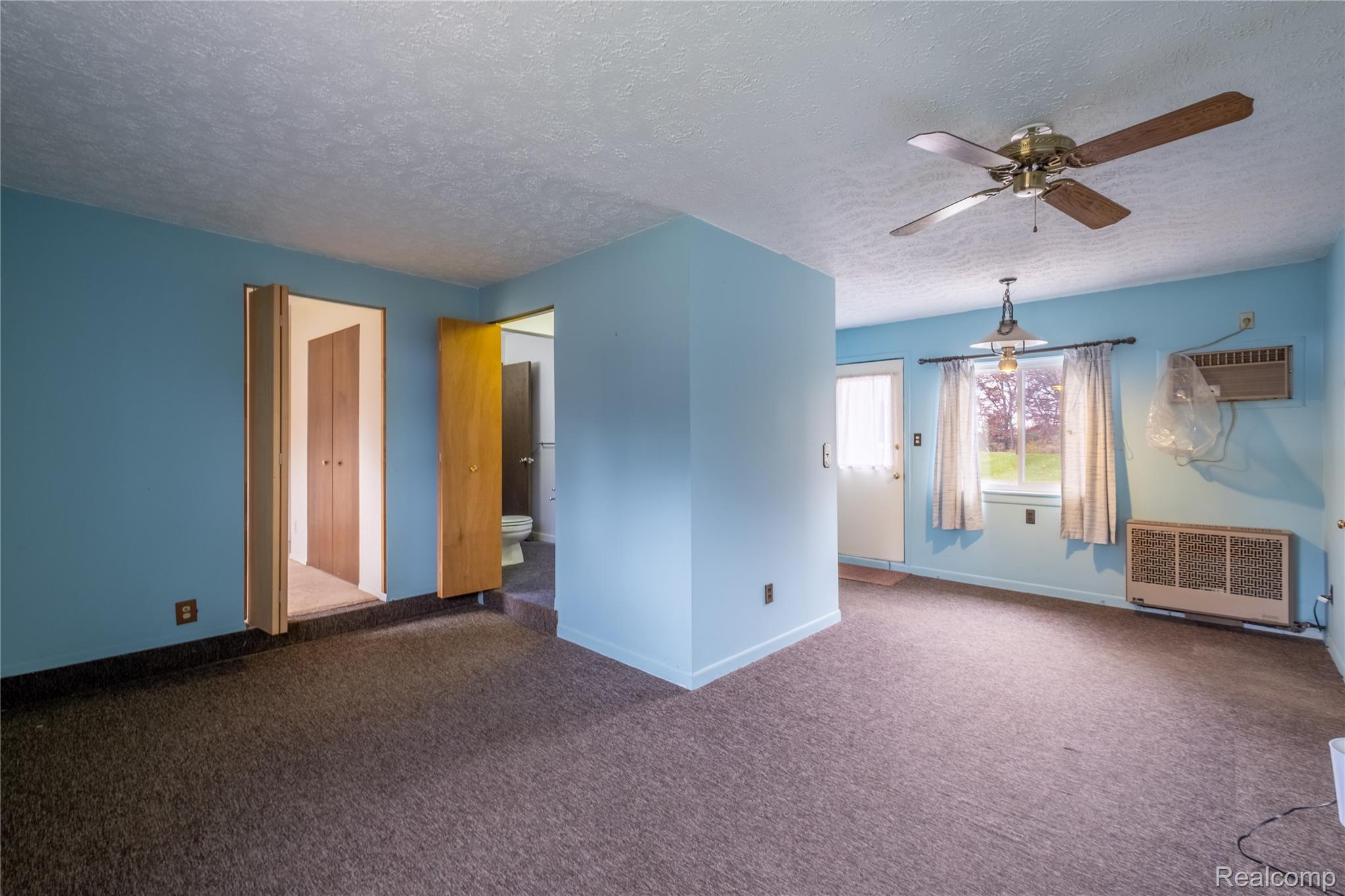 Howell, Michigan 48843, United States, 4 Bedrooms Bedrooms, ,3 BathroomsBathrooms,Residential,Active,243572