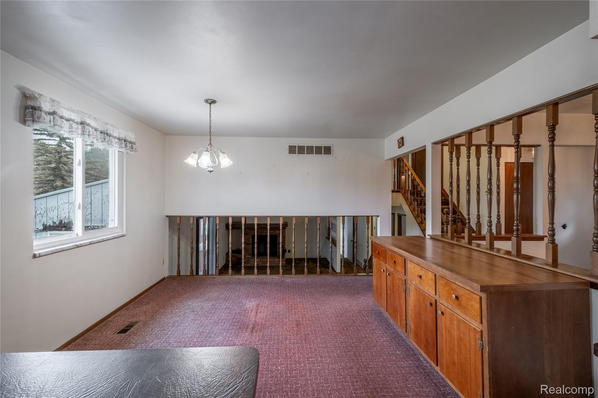 Howell, Michigan 48843, United States, 4 Bedrooms Bedrooms, ,3 BathroomsBathrooms,Residential,Active,243572